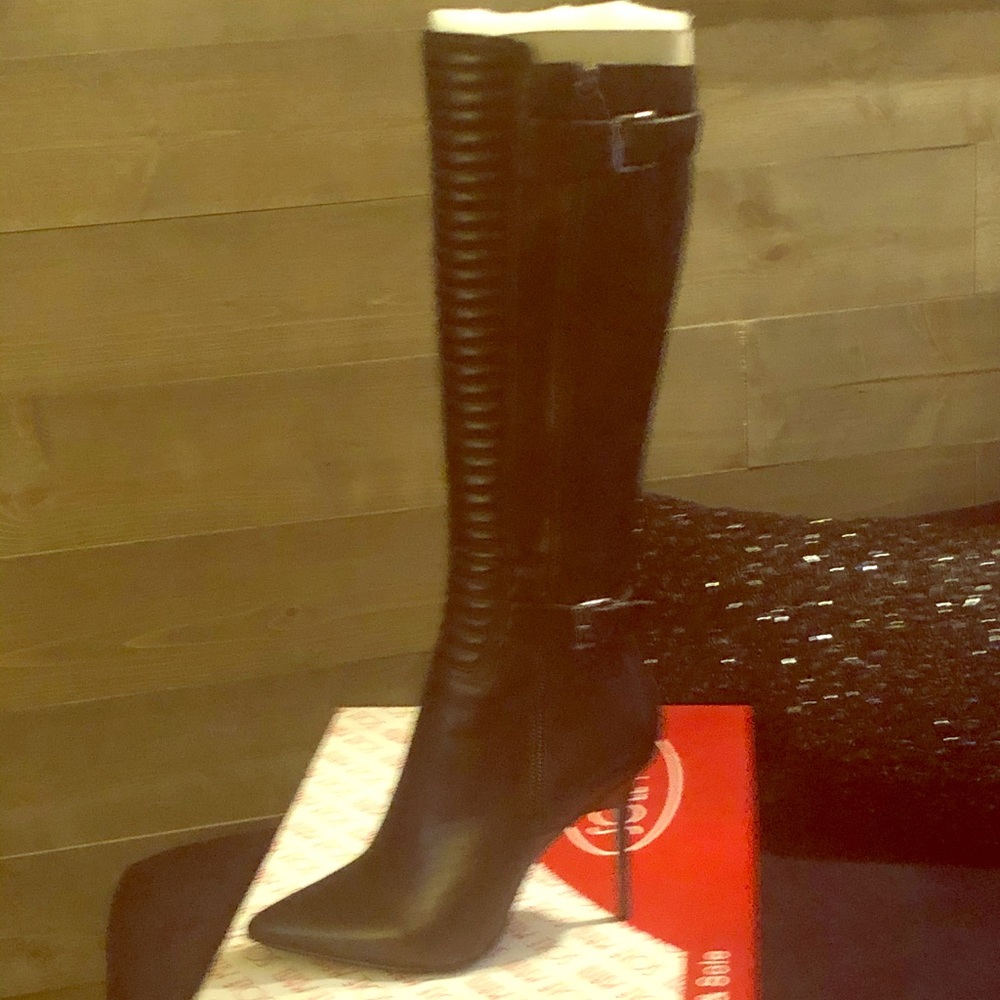 Boots Black leather Sole Mani size 8.5
